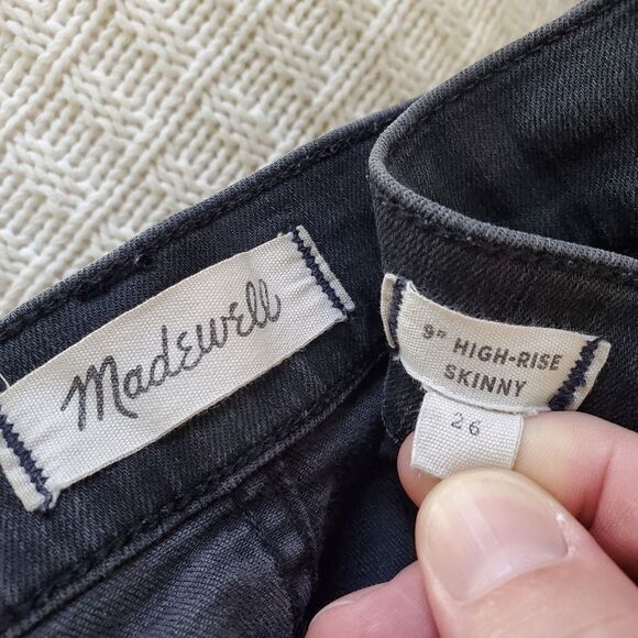 MADEWELL | 9-inch High Waist Skinny Jeans - size 26 in Black Sea - Picture 12 of 14